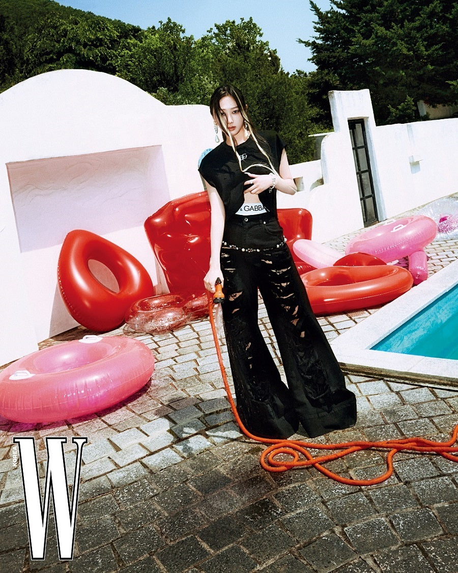 W | 2023 JUN. | KIM GO EUN RANDOM COVER