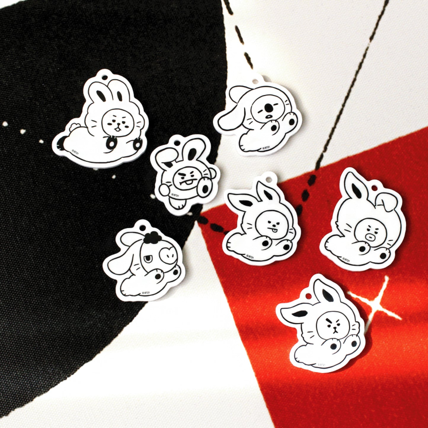 BT21 | BLACK RABBIT - SIMPLE ACRYLIC KEYRING