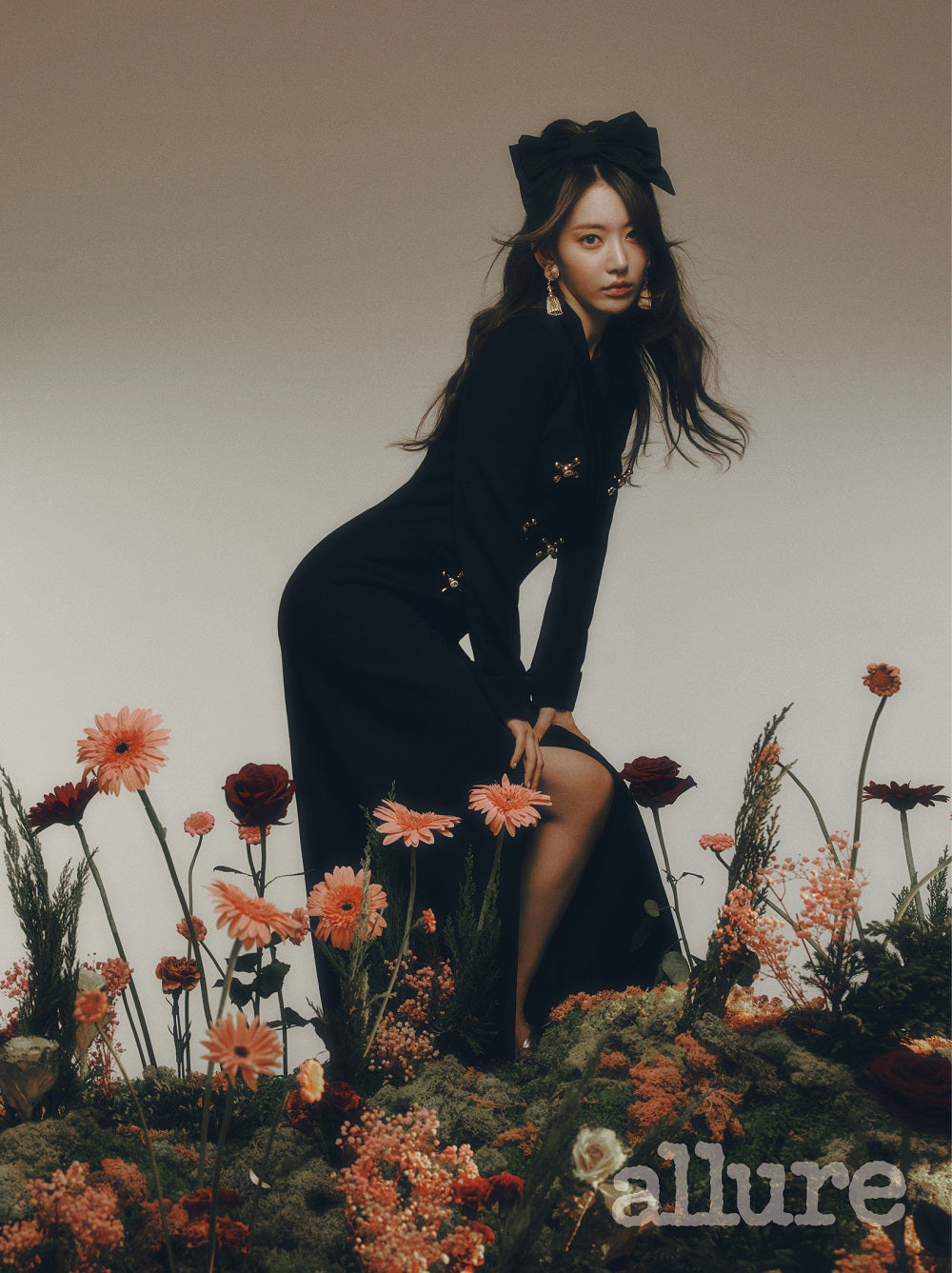 allure | 2022 DEC. | LE SSERAFIM SAKURA & HONG EUN CHAE COVER