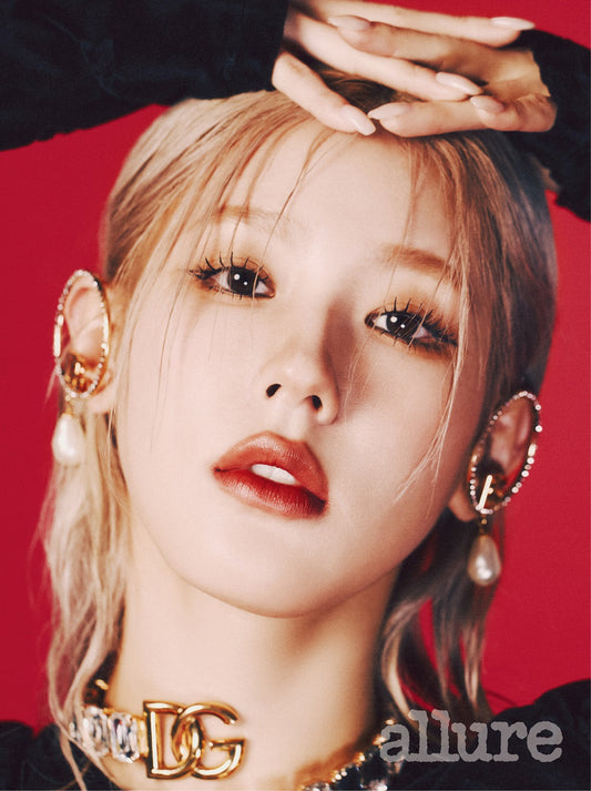 allure | 2022 DEC. | LE SSERAFIM SAKURA & HONG EUN CHAE COVER