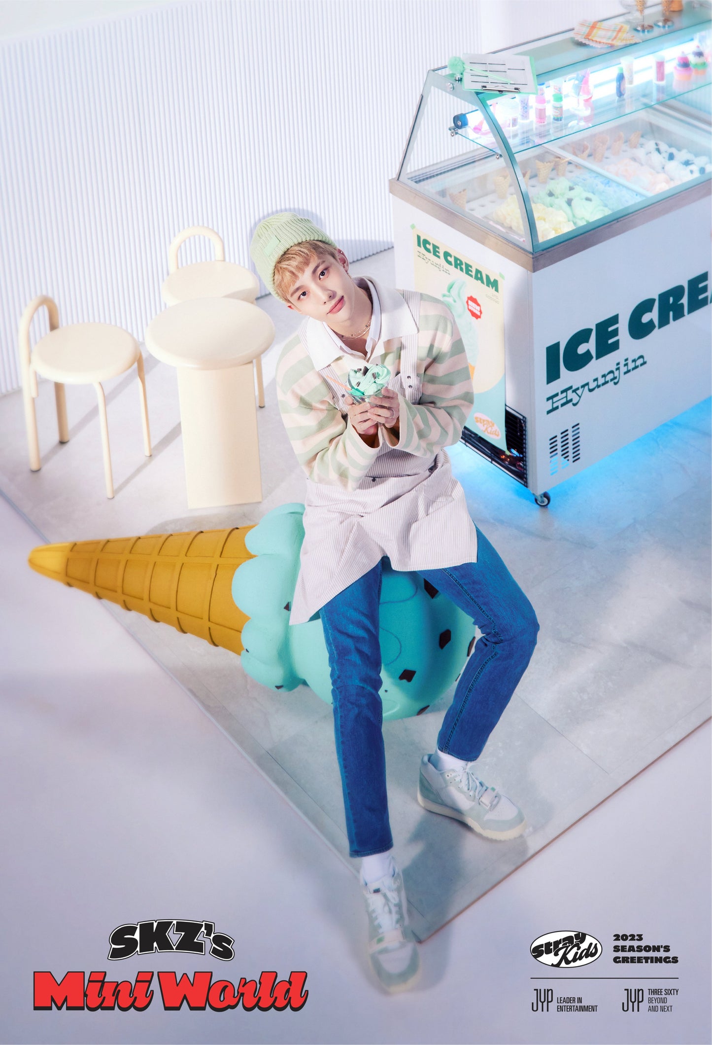 Stray Kids | 2023 SEASON'S GREETINGS - SKZ'S Mini World