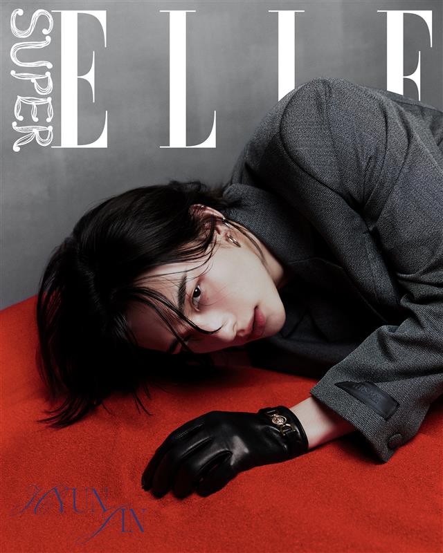 ELLE | 2024 DEC. | BLACKPINK JISOO COVER (STRAY KIDS HYUNJIN BOON-IN-BOOK)