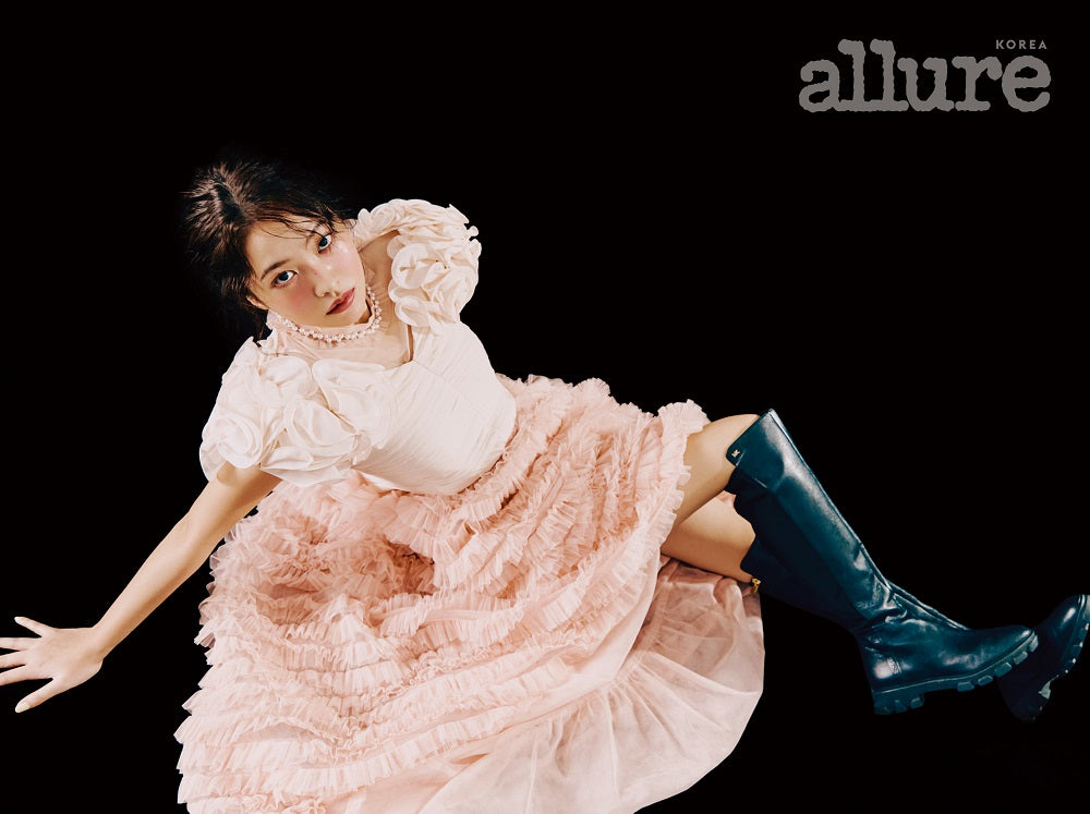 allure | 2023 JAN. | Red Velvet YERI COVER